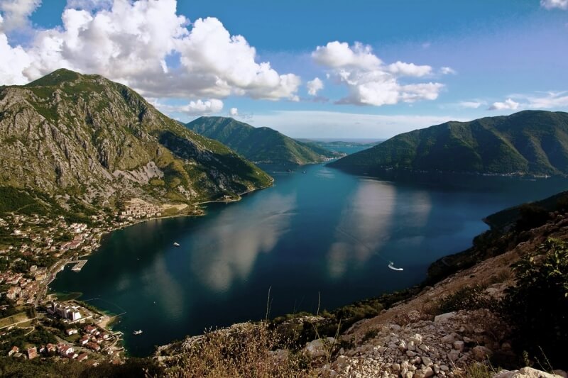 HORY, KAŇONY A SPOUSTA ZÁBAVY U JIŽNÍHO JADRANU HORY, KAŇONY A SPOUSTA ZÁBAVY U JIŽNÍHO JADRANU